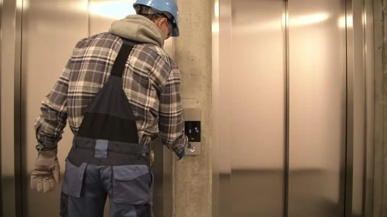 Tipos de elevadores para edifícios: conheça os modelos ideais para cada necessidade